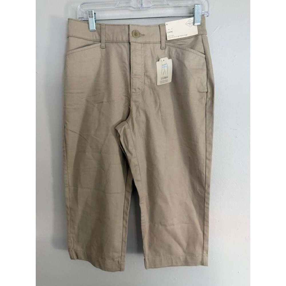 St Johns Bay Womens Mid Rise Capri Pants Biscotti Tan Khaki Chino Size 6 NWT